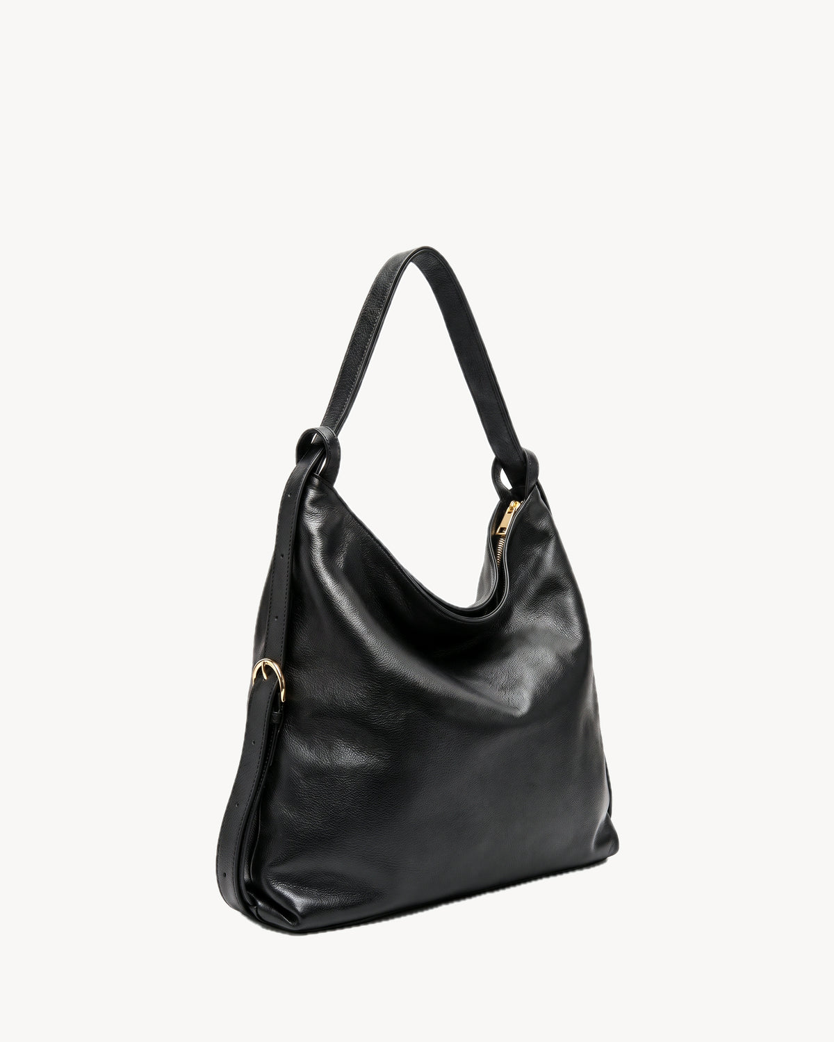 The Jusant Carryall in Noir, three-quarter view