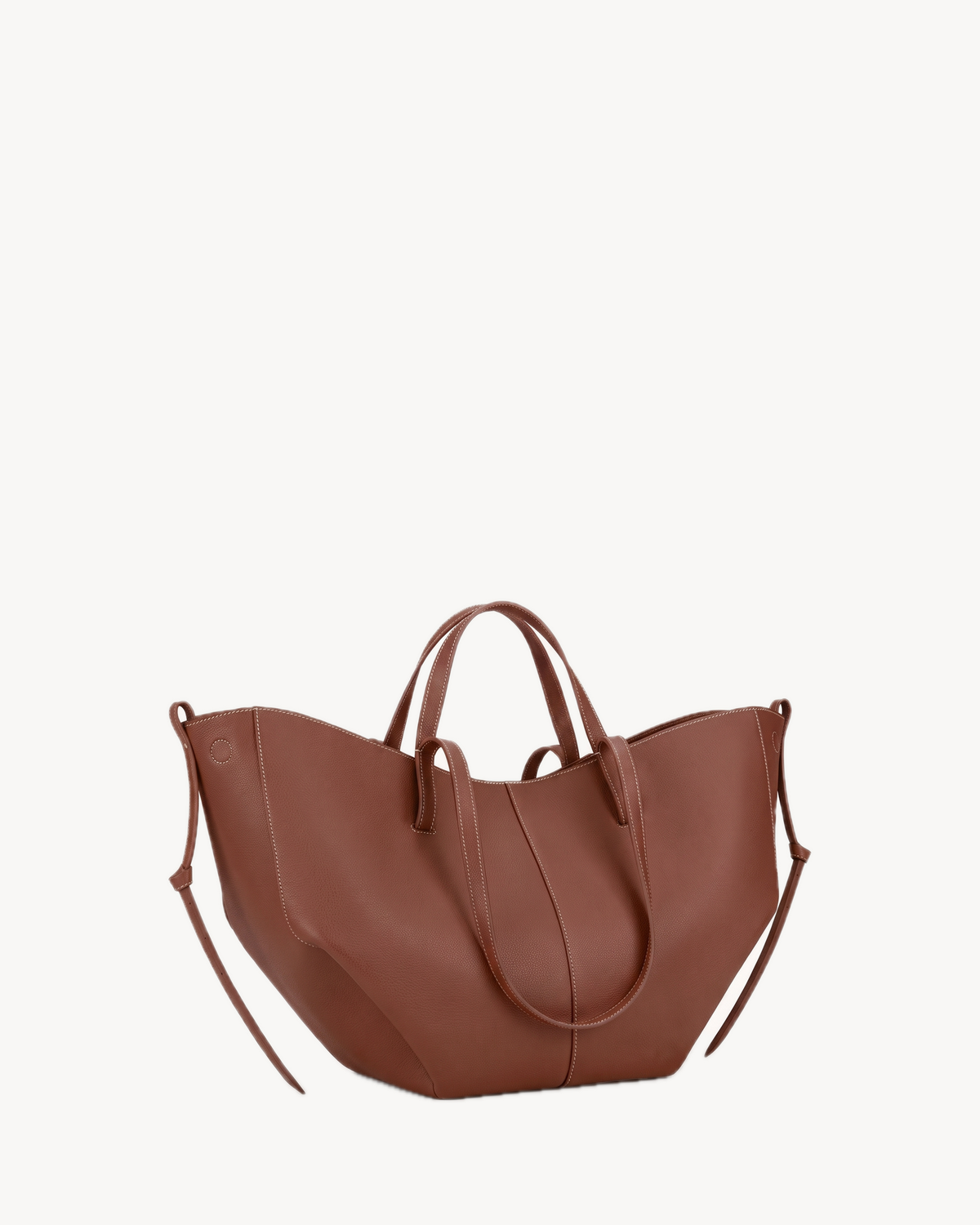 The Havre Wing in Terracotta, three-quarter view