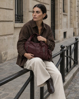 The Estran in Bordeaux, carried by its two shoulder handles
