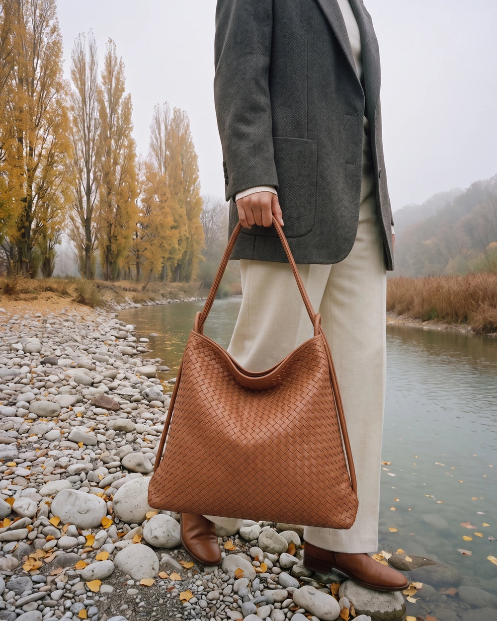 The Embellie Grand in Caramel