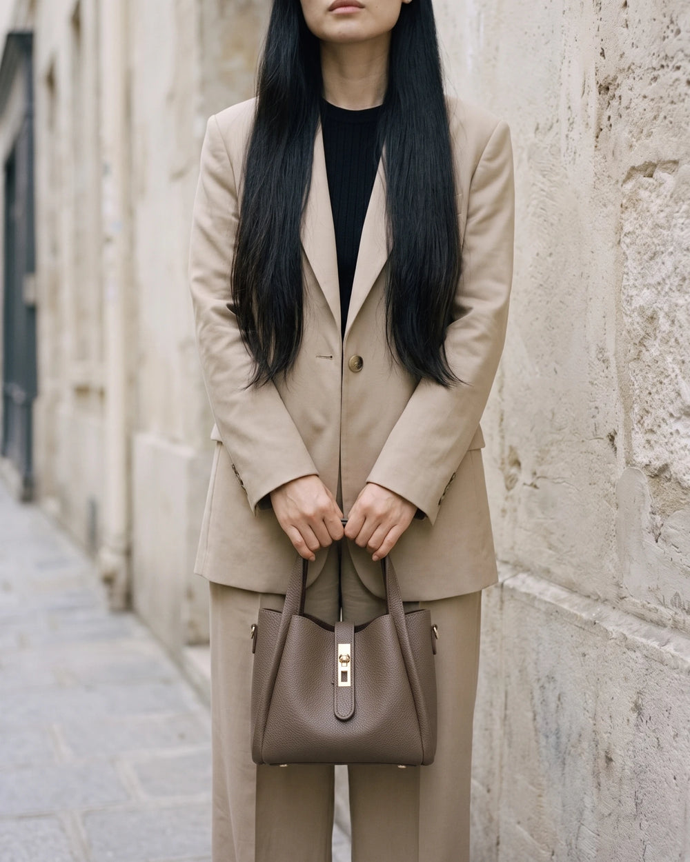 The Grève in Taupe