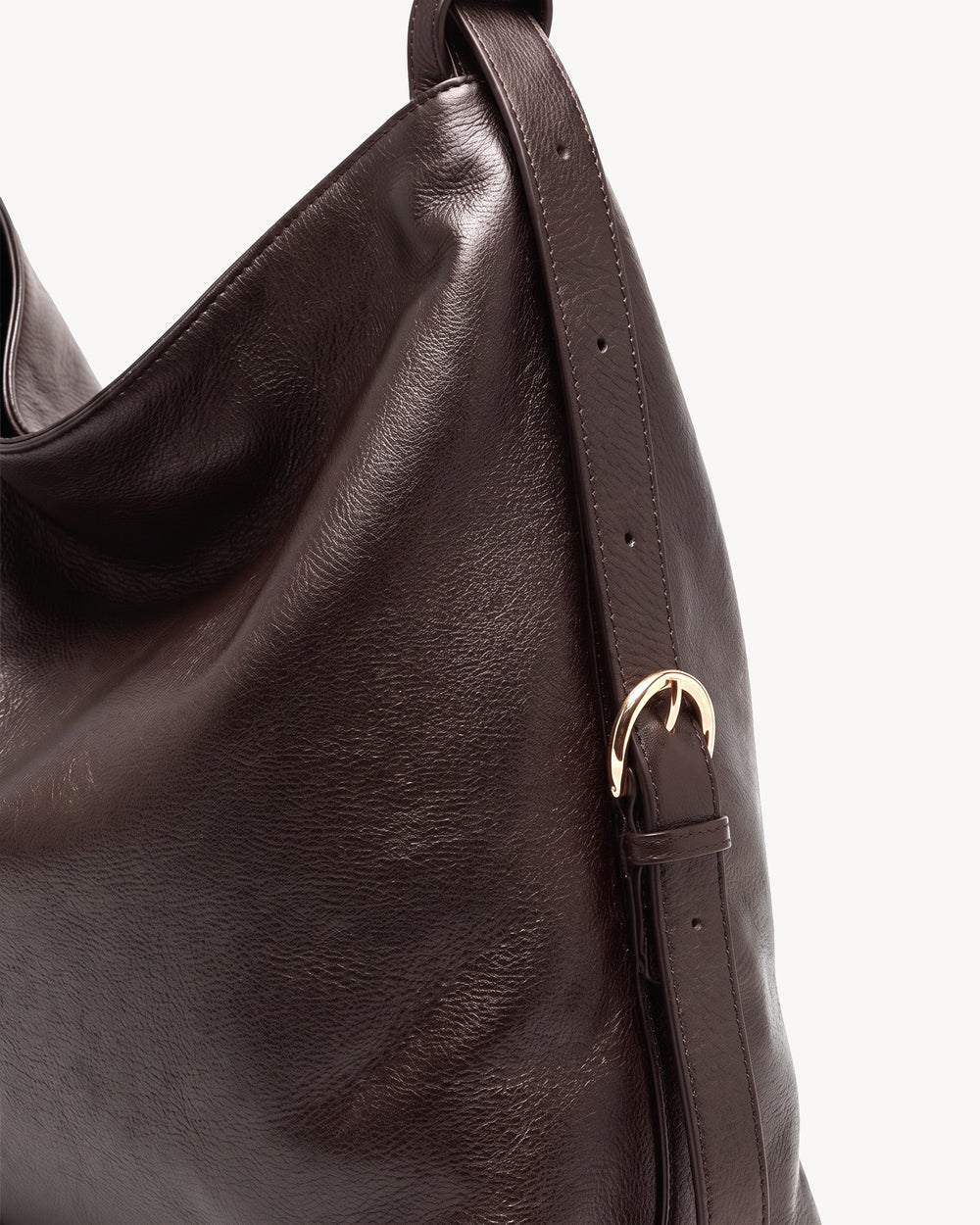 The Jusant Carryall in Chocolate