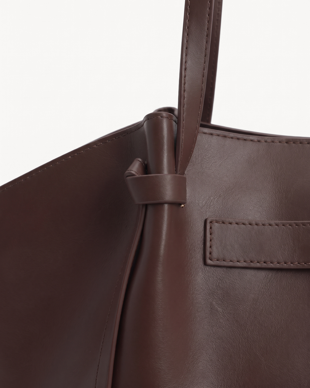 The Aurore Wing in Espresso