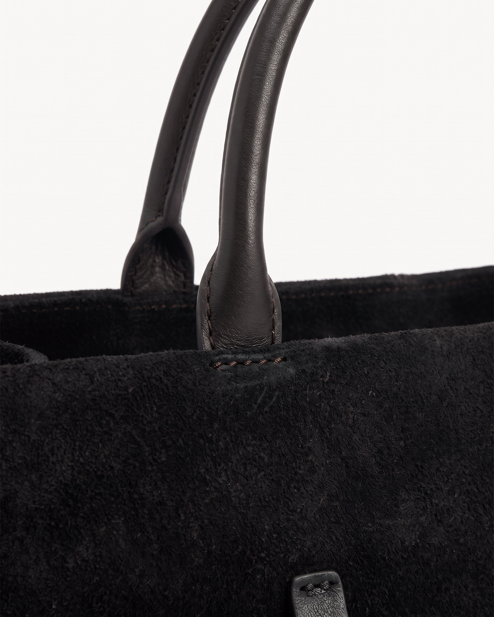 The Brume Belted Tote in Noir