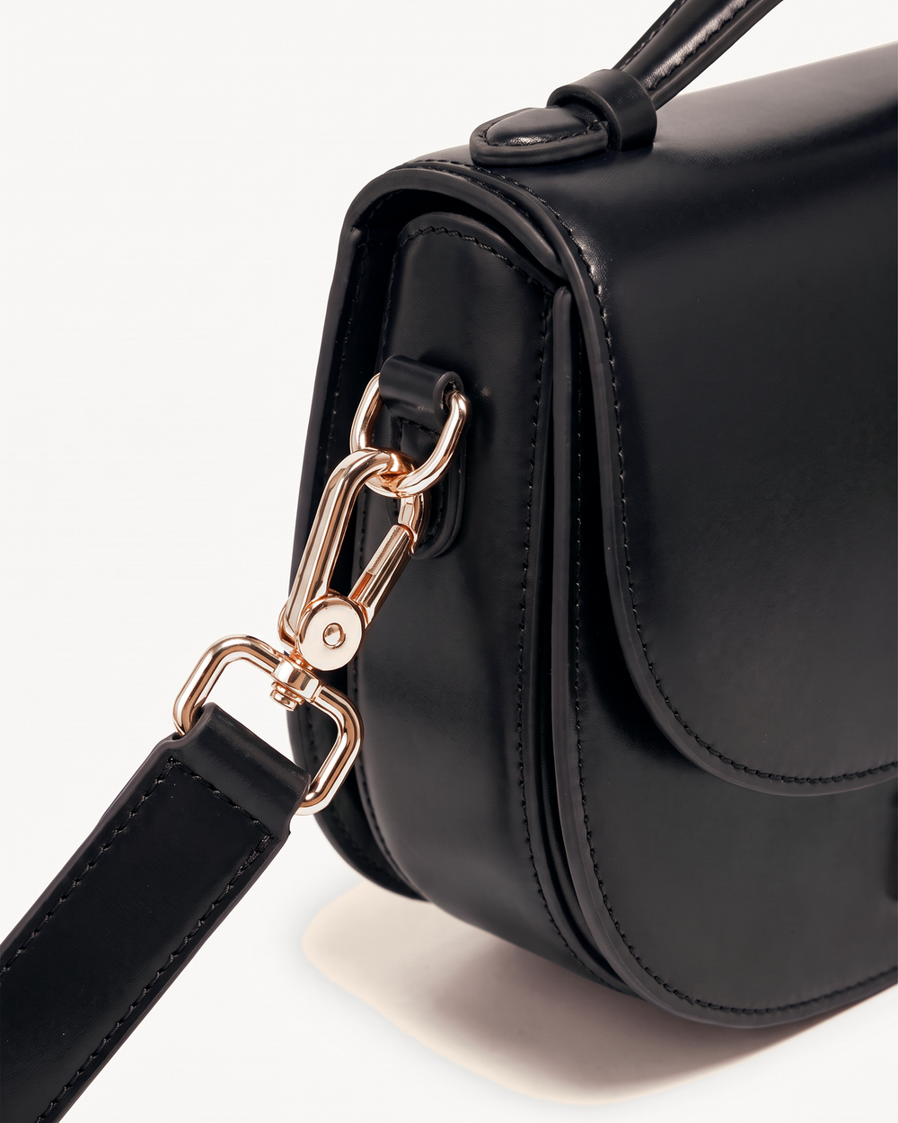 The Brise Saddle in Noir