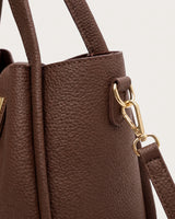 The Grève in Chocolate, D-ring and strap clasp detail
