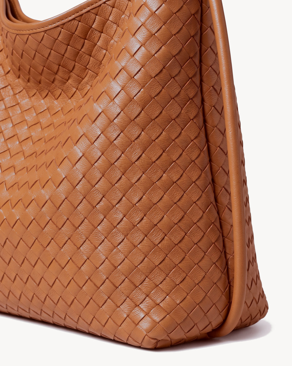 The Embellie Mini in Cognac