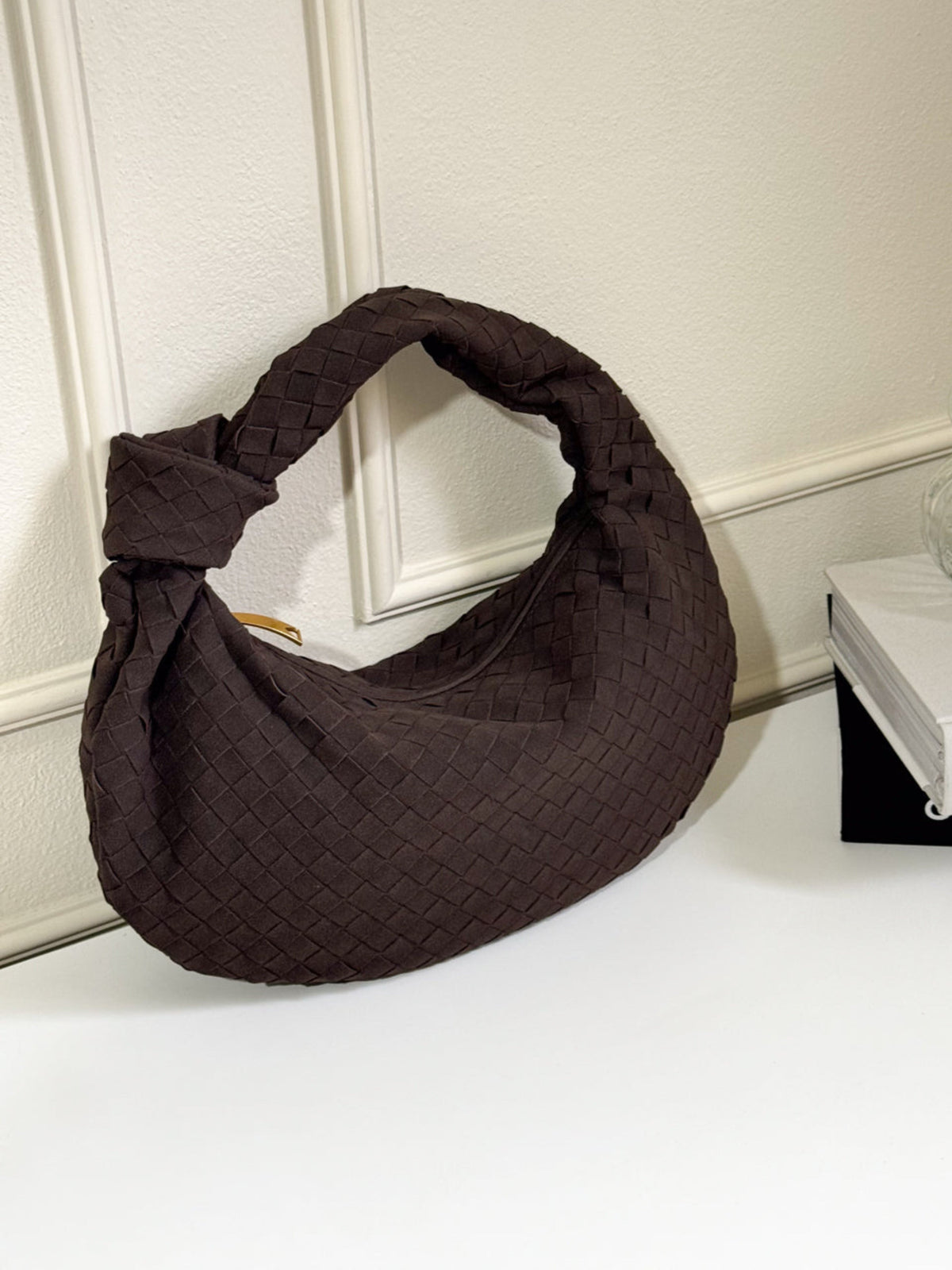 The Tresse Knot Suede