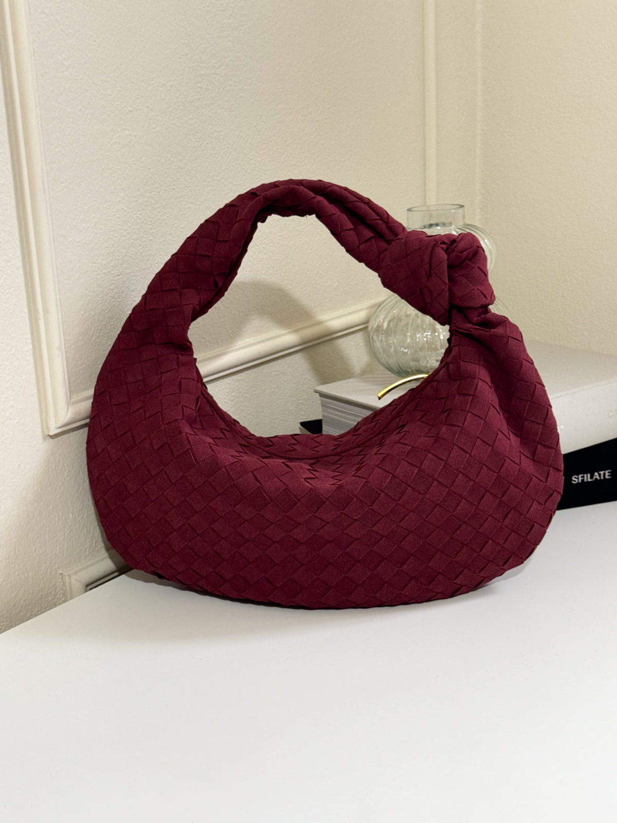 The Tresse Knot Suede
