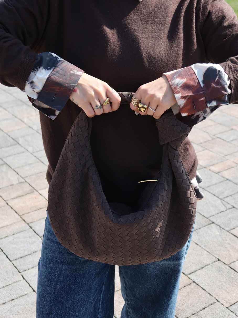 The Tresse Knot Suede