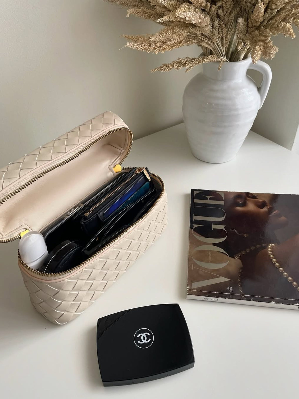 The Tresse Vanity