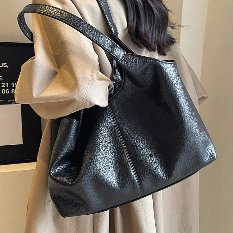 The Aurore Hobo Tote