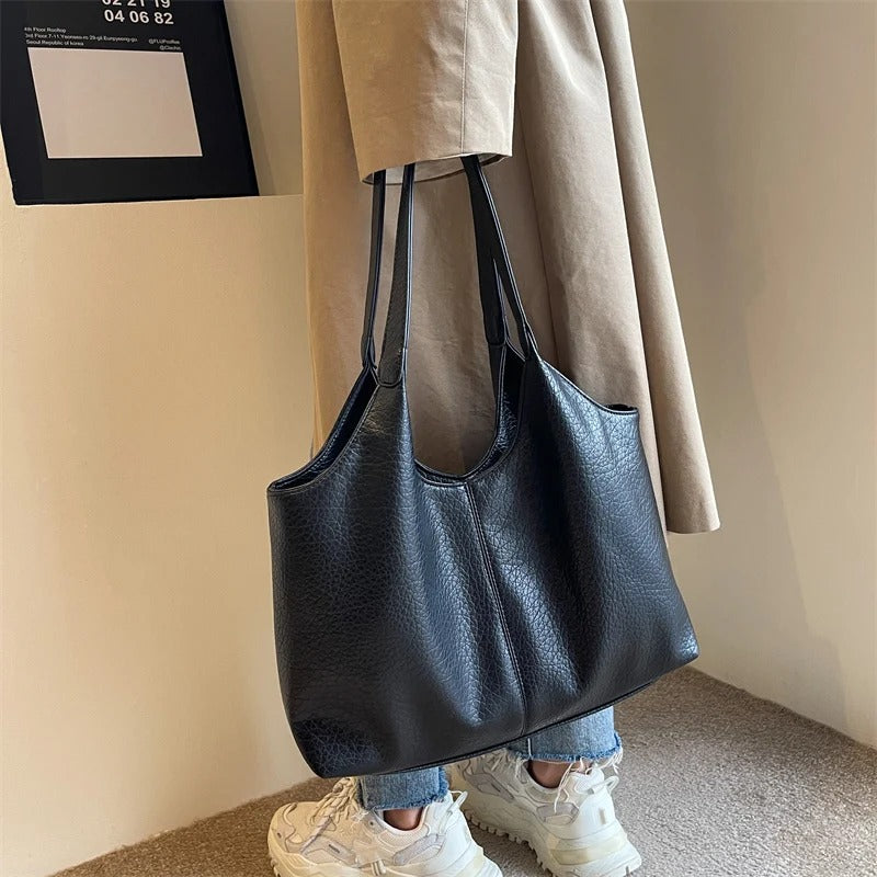 The Aurore Hobo Tote