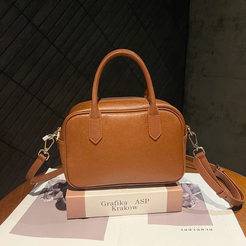 Classic Women's Genuine Leather Boston Handbag with Retro Design Single Shoulder Strap Zip Closure Waterproof Lining Beach Use