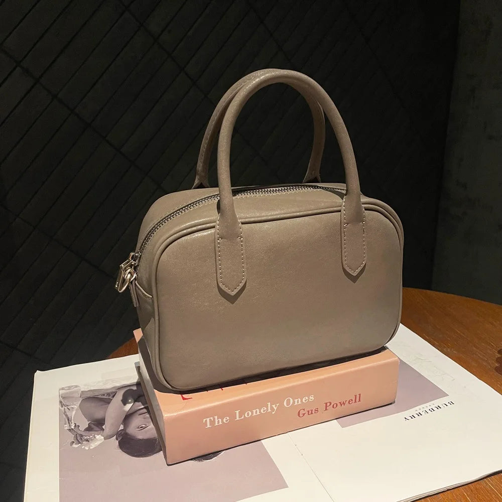 Classic Women's Genuine Leather Boston Handbag with Retro Design Single Shoulder Strap Zip Closure Waterproof Lining Beach Use