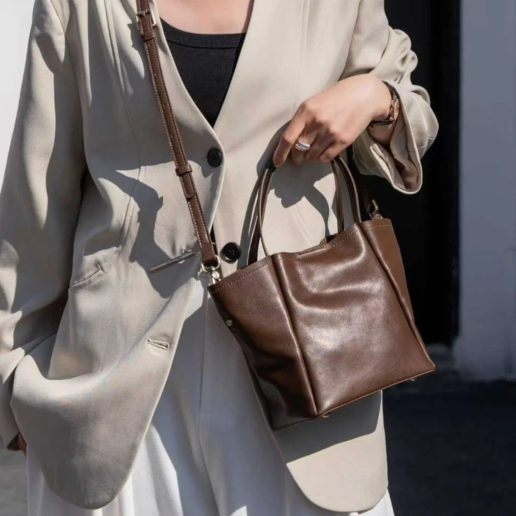 Wholesale Vegetable Tanned Cowhide Women's Handbags Bucket Bags Simple Fashion Genuine Leather Ladies Bags