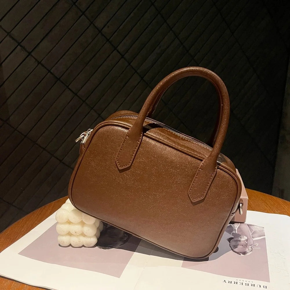 Classic Women's Genuine Leather Boston Handbag with Retro Design Single Shoulder Strap Zip Closure Waterproof Lining Beach Use