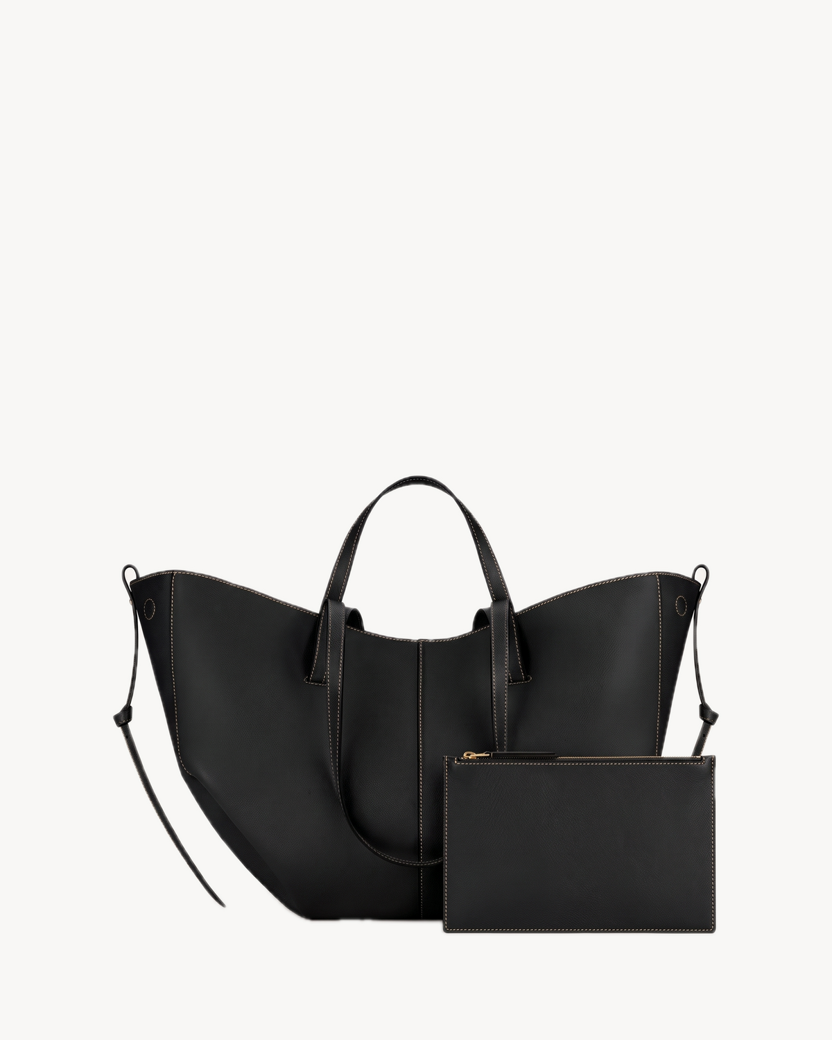 The Havre Wing in Noir with its matching pouch